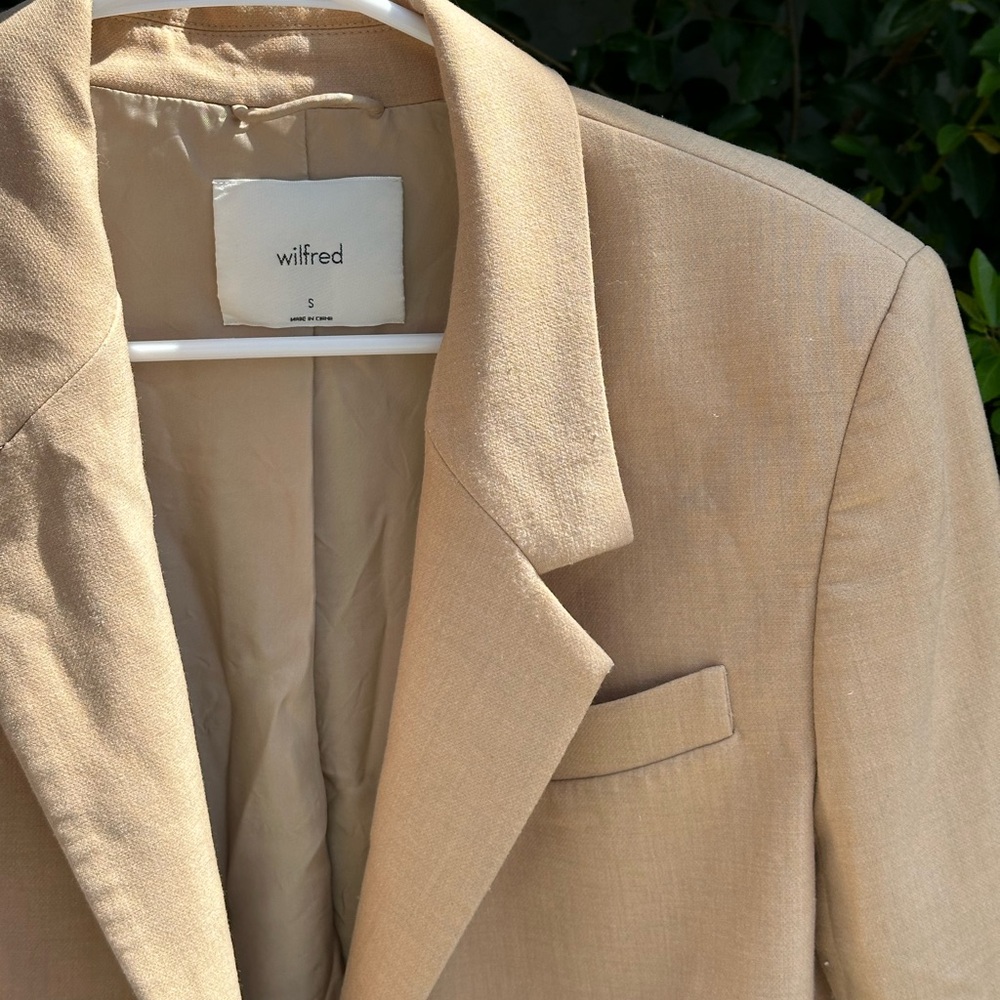 Aritzia Wilfred Blazer